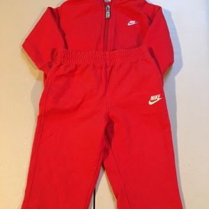 all red nike outfit